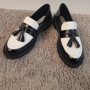 Steve Madden Black and White Tassel Loafers